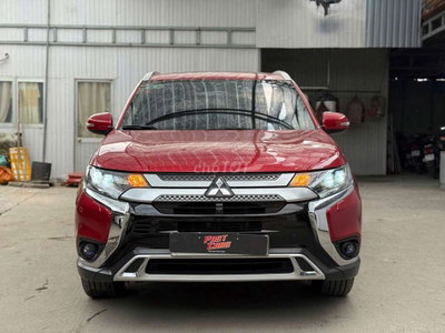 Mitsubishi Outlander 2021 Premium 2.0L,màu đỏ,5v1