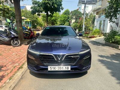 VinFast Lux A 2020 Base Xanh