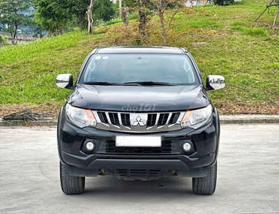 Mitsubishi Triton 2018 2.5 dầu 4x2 Đen