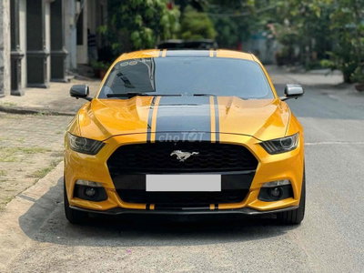 Ford Mustang 2.3 Ecoboost 2014 Vàng model 2015
