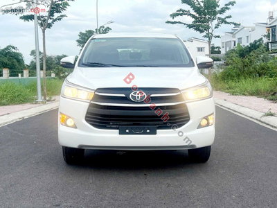 Xe Toyota Innova 2.0E 2018