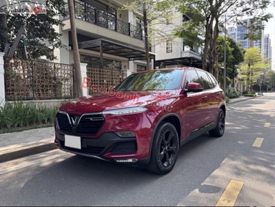 Xe VinFast Lux SA 2.0 Base 2.0 AT 2021