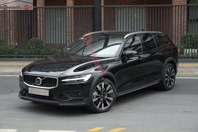 Xe Volvo V60 Cross Country B5 AWD 2022