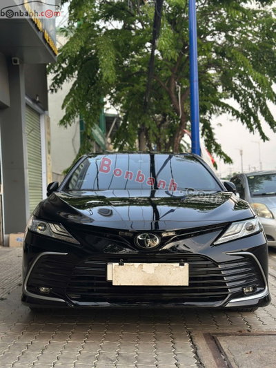Xe Toyota Camry 2.0Q 2022