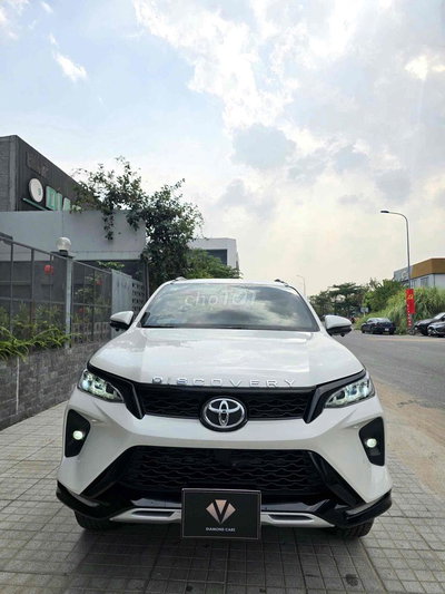 Toyota Fortuner 2020 Legender Trắng