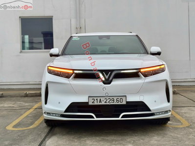 Xe VinFast VF9 Plus 7S 2025