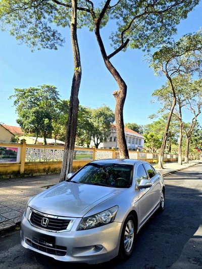Honda Accord 2009 Bạc