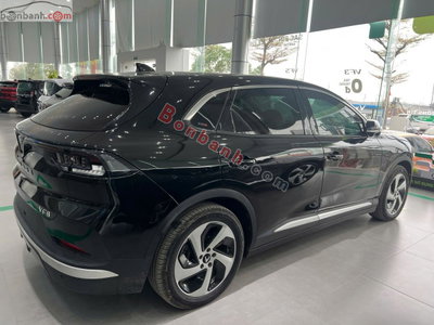 Xe VinFast VF8 Eco AWD 2023