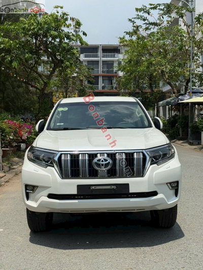 Xe Toyota Land Cruiser prado 2017