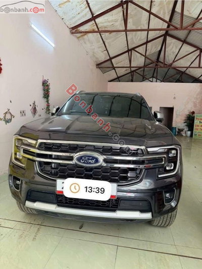 Xe Ford Everest Titanium Plus 2.0L 4x4 AT 2025