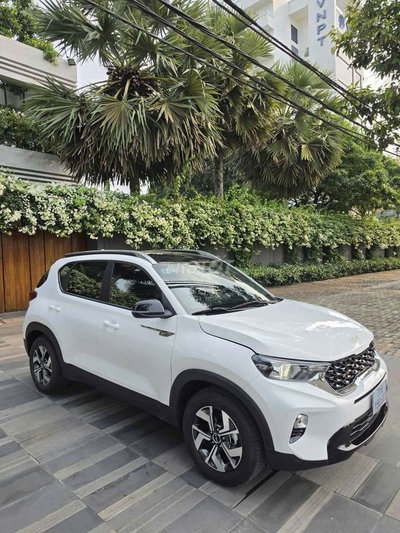Kia Sonet sx 2023 10.000km,có trao đổi mua bán ôtô