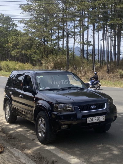 Ford Escape SUV Đen