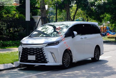 Xe Lexus LM 500h 2024