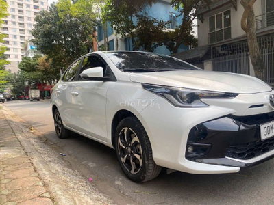 cần bán Vios dk 2025 Trắng Số tự động xe gia đình