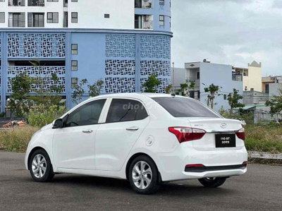 Hyundai Grand i10 2019 1.2 AT seden - 92000 km