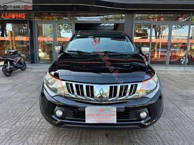 Xe Mitsubishi Triton 4x2 AT 2015