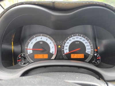 Toyota Altis 2011 1.8 Bạc