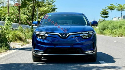 Xe VinFast VF8 Eco AWD 2023