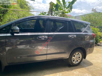 Xe Toyota Innova 2017