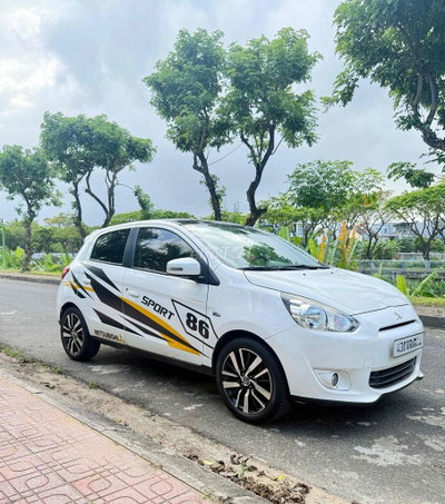 Xe Mitsubishi Mirage bản cao cấp,gia đình sử dụng