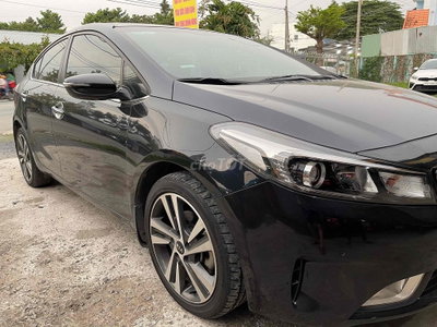 Kia Cerato 2017 1.6 AT 82000 km Đen