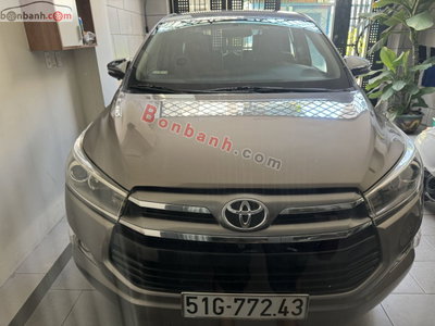 Xe Toyota Innova 2.0V 2017