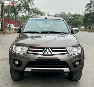 Xe Mitsubishi Pajero Sport 3.0G 4x4 AT 2016
