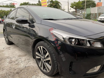 Xe Kia Cerato Hatchback 2017