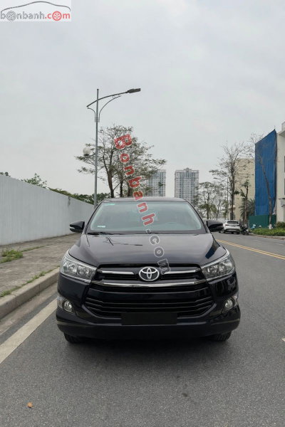Xe Toyota Innova 2.0 Venturer 2018