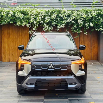 Xe Mitsubishi Destinator Ultimate 2026