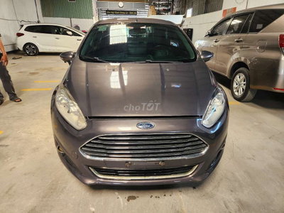 Ford Fiesta 2014 Xám