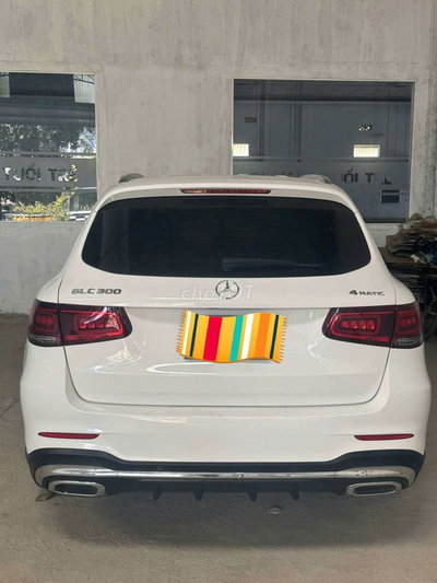 Mercedes-Benz GLC 300 2021 Trắng