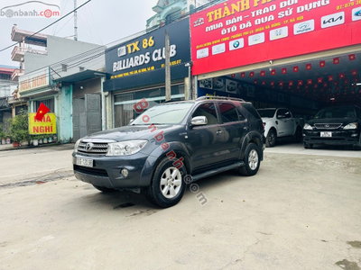 Xe Toyota Fortuner 2.7V 4x4 AT 2010