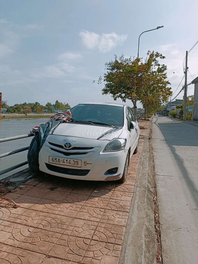 Toyota Vios 2009 Limo Trắng
