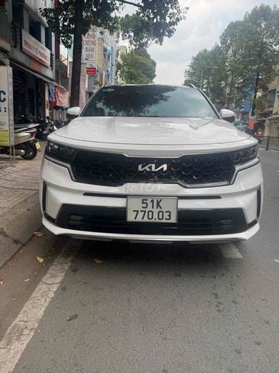 CẦN BÁN KIA SORENTO 2.2D SINGNATURE 4X MODEL 2025