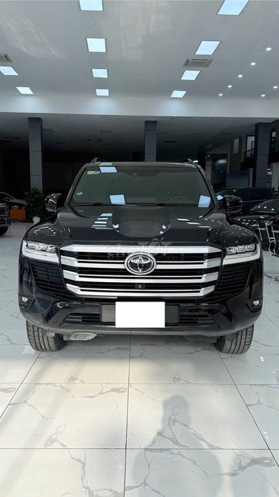 Bán Toyota Land Cruiser LC300 sản xuất 2023, 1 chủ