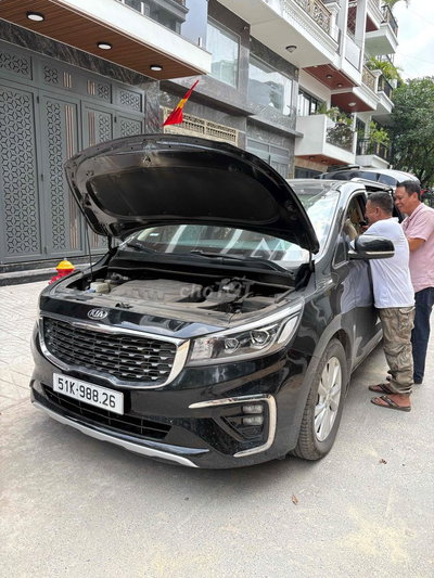 Kia Sedona 2019 Luxury D - 74000 km