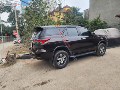 Xe Toyota Fortuner 2.7V 4x2 AT 2017