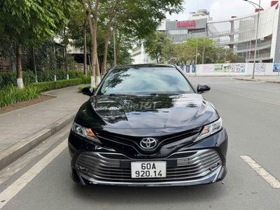 Toyota Camry 2020 2.0G Đen 80000 km