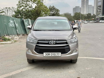 Toyota Innova 2017 2.0E số sàn