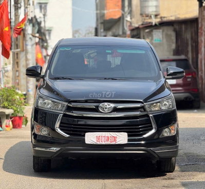 Toyota Innova Venturer 2018 Đen