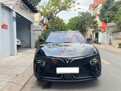 Xe VinFast VF7 Plus AWD 2025