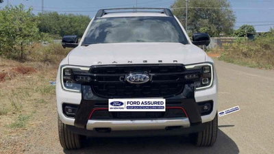 Stormtrak 2025 chỉ 9.700km Xe bán tại hãng Ford