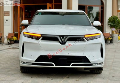 Xe VinFast VF9 Plus 7S 2024