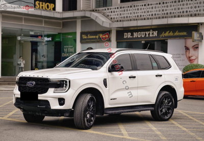 Xe Ford Everest Sport 2.0L 4x2 AT 2024