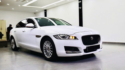 Jaguar XF Pure 2016 Trắng 60000 km