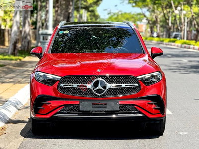 Xe Mercedes Benz GLC 300 4Matic 2023
