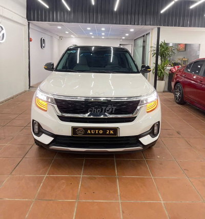Kia Seltos 2023 1.4T Premium 13k km lướt zin 100%