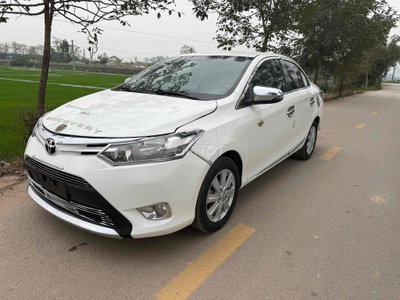Toyota Vios màu Trắng