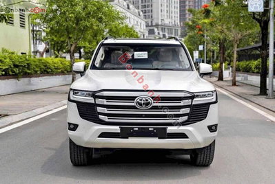 Xe Toyota Land Cruiser 3.5 V6 2026